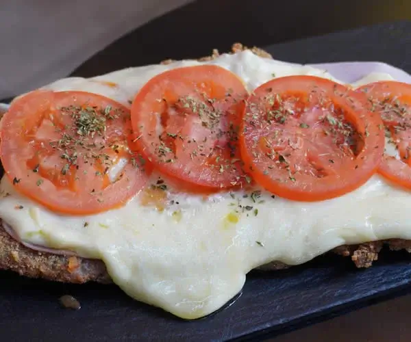 MILANESA NAPOLITANA.